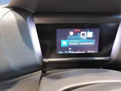 Photo 20 Citroën C4 e- 136 ch autonomie standard  Automatique Plus