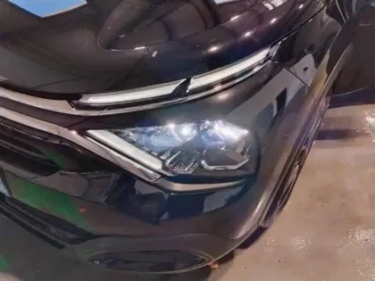 Photo 13 Citroën C4 e- 136 ch autonomie standard  Automatique Plus