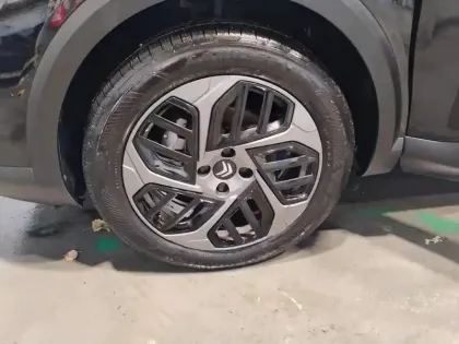 Photo 14 Citroën C4 e- 136 ch autonomie standard  Automatique Plus