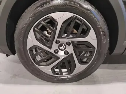 Photo 14 Citroën C4 e- 136 ch autonomie standard  Automatique Plus