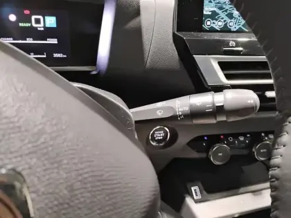 Photo 17 Citroën C4 e- 136 ch autonomie standard  Automatique Plus