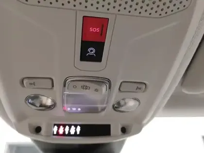 Photo 24 Citroën C4 e- 136 ch autonomie standard  Automatique Plus