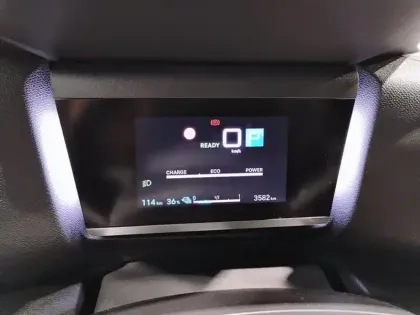 Photo 9 Citroën C4 e- 136 ch autonomie standard  Automatique Plus