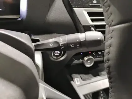 Photo 17 Citroën C4 e- 136 ch autonomie standard  Automatique Plus