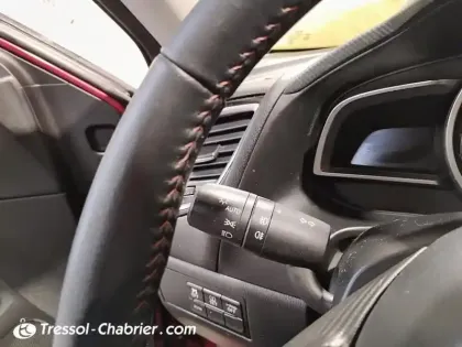 Photo 16 Mazda Mazda3  1.5L SKYACTIV-D 105 ch Dynamique