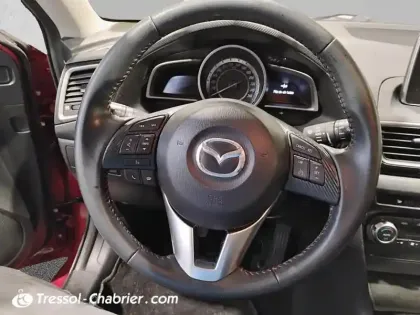 Photo 11 Mazda Mazda3  1.5L SKYACTIV-D 105 ch Dynamique