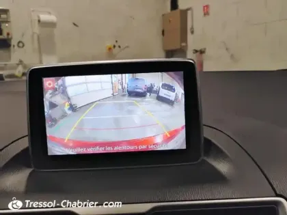 Photo 25 Mazda Mazda3  1.5L SKYACTIV-D 105 ch Dynamique