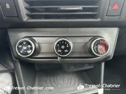 Photo 12 Opel Frontera  1.2 Turbo Hybrid 100 ch e-DCT6 Edition