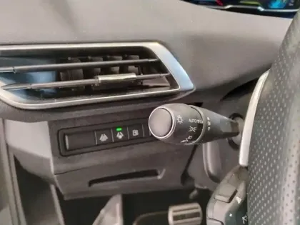 Photo 16 Peugeot 3008 Gén. II Ph2 Allure Pack 5