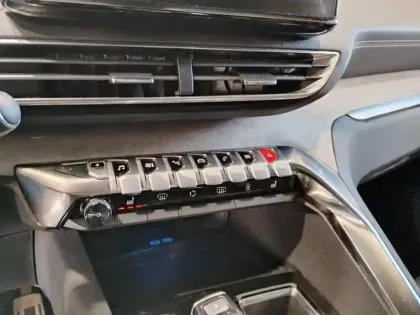 Photo 12 Peugeot 3008 Gén. II Ph2 Allure Pack 5