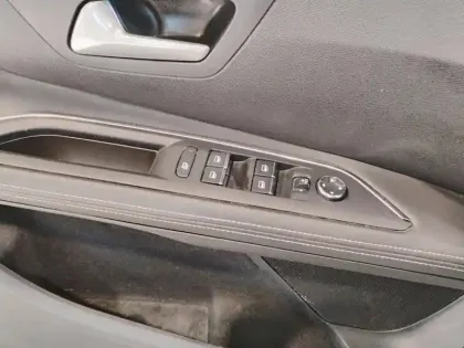 Photo 19 Peugeot 3008 Gén. II Ph2 Allure Pack 5