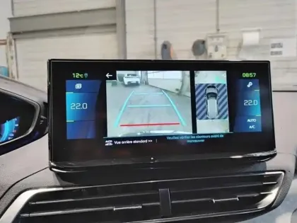 Photo 25 Peugeot 3008  Hybrid 225 e-EAT8 GT Pack