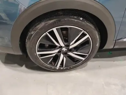 Photo 14 Peugeot 3008  Hybrid 225 e-EAT8 GT Pack