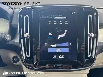 Photo 10 Volvo Xc40  D3 AdBlue 150 ch Geartronic 8 Momentum