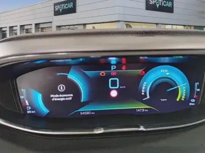 Photo 20 Peugeot 3008  Hybrid 225 e-EAT8 GT