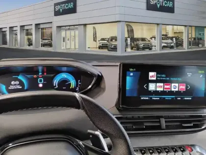 Photo 9 Peugeot 3008  Hybrid 225 e-EAT8 GT