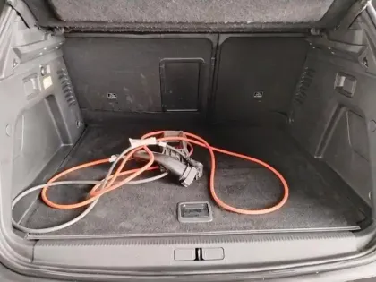 Photo 7 Peugeot 3008  Hybrid 225 e-EAT8 GT