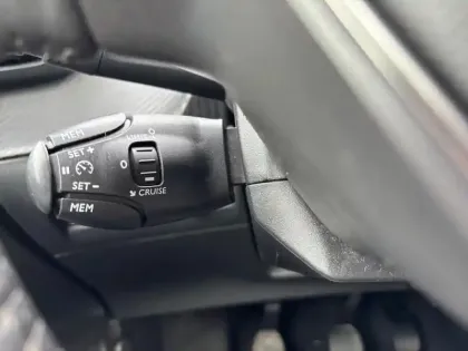 Photo 18 Peugeot 208  PureTech 75 S&S BVM5 Active