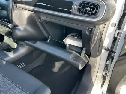 Photo 15 Citroën C3  PureTech 83 S&S BVM5 Feel