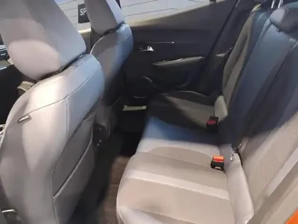 Photo 22 Peugeot 2008  PureTech 100 S&S BVM6 Allure