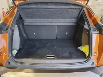 Photo 7 Peugeot 2008  PureTech 100 S&S BVM6 Allure