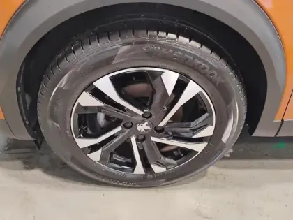 Photo 14 Peugeot 2008  PureTech 100 S&S BVM6 Allure