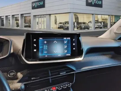 Photo 10 Peugeot 2008  PureTech 100 S&S BVM6 Allure