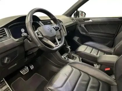 Photo 9 Volkswagen Tiguan 2.0 TDI 150ch DSG7 R-Line Exclusive