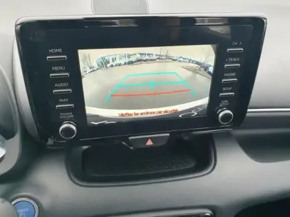 Photo 16 Toyota Yaris Hybride 116h Dynamic business