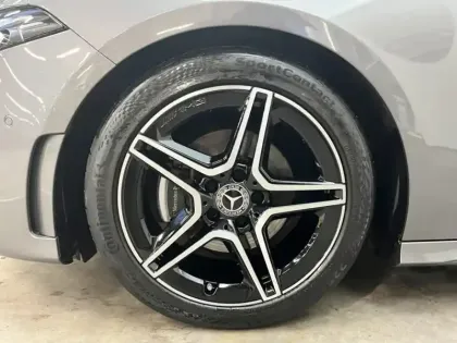 Photo 8 Mercedes Classe A 180 AMG Line