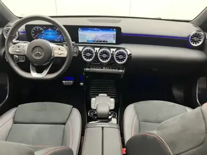 Photo 10 Mercedes Classe A 180 AMG Line