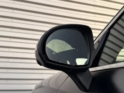 Photo 13 Mercedes Classe GLC 300 e Hybrid EQ 4MATIC AMG Line + 3