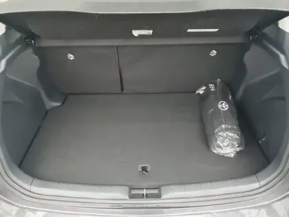 Photo 9 Toyota Yaris Hybride 116h Dynamic business