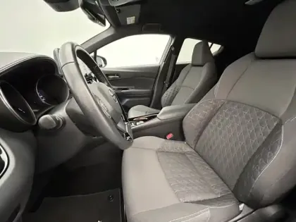 Photo 14 Toyota C-HR 2.0 Hybride 184 Edition