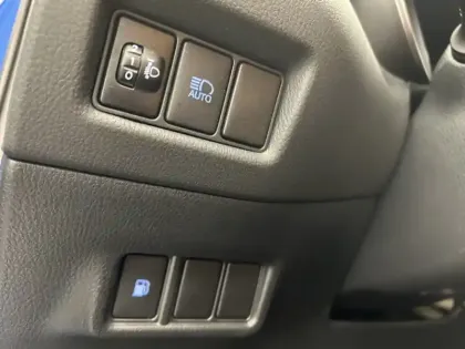 Photo 16 Toyota C-HR 2.0 Hybride 184 Edition