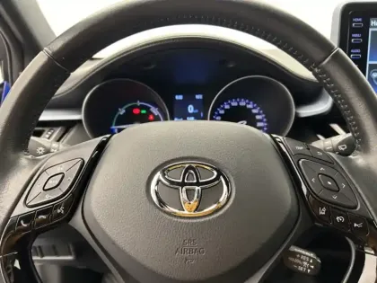 Photo 17 Toyota C-HR 2.0 Hybride 184 Edition