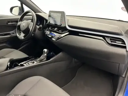 Photo 20 Toyota C-HR 2.0 Hybride 184 Edition