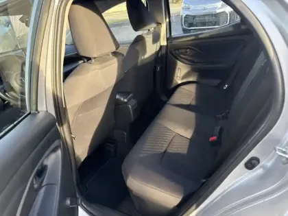 Photo 16 Toyota Yaris Hybride 116h Dynamic business