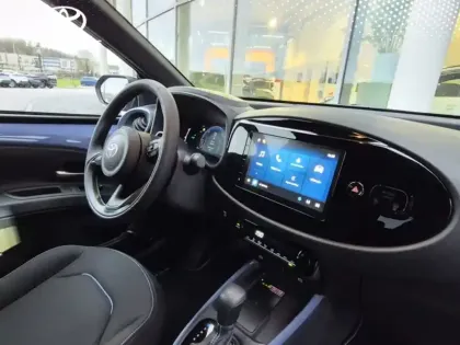 Photo 23 Toyota Aygo Hybride 116h Graphic ZEN