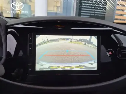 Photo 9 Toyota Aygo Hybride 116h Graphic ZEN