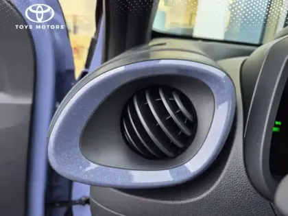 Photo 17 Toyota Aygo Hybride 116h Graphic ZEN