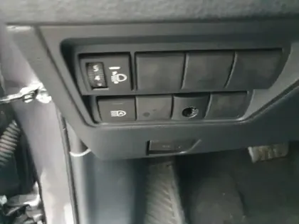 Photo 14 Toyota Yaris Hybride 116H Dynamic business