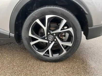 Photo 8 Toyota C-HR 1.8 HYBRIDE 122 DESIGN