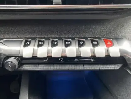 Photo 7 Peugeot 3008 II Puretech 130 S&S GT LINE