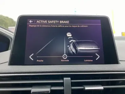 Photo 26 Peugeot 3008 II Puretech 130 S&S GT LINE