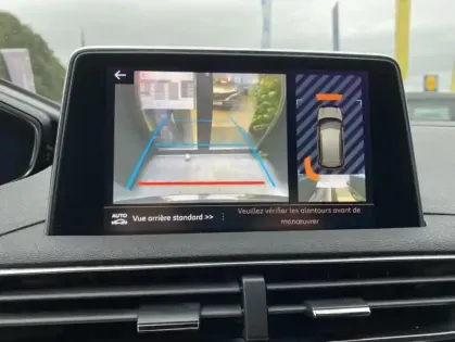 Photo 8 Peugeot 3008 II Puretech 130 S&S GT LINE