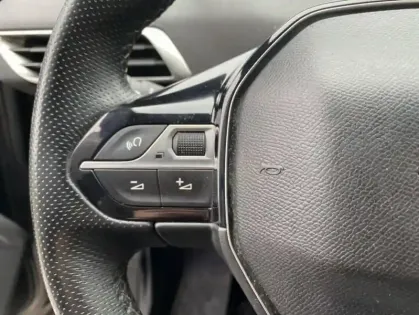 Photo 5 Peugeot 3008 II Puretech 130 S&S GT LINE