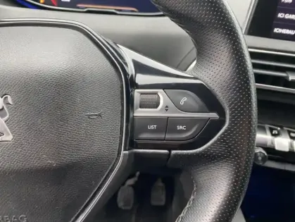 Photo 6 Peugeot 3008 II Puretech 130 S&S GT LINE