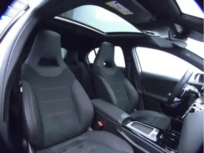 Photo 7 Mercedes Classe A 200 d AMG Line