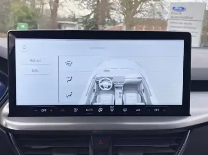 Photo 23 Ford Focus Gén. IV Ph2 Titanium X Business 5